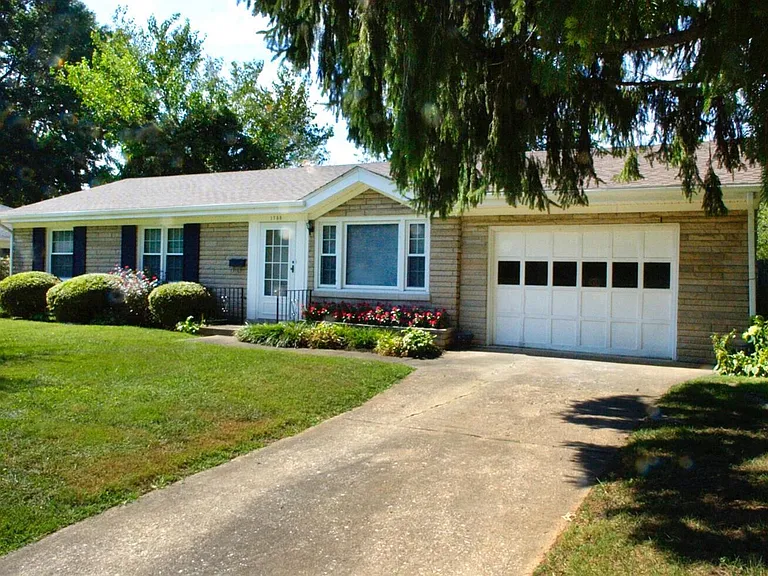1705 Hatteras Dr — Photo 1