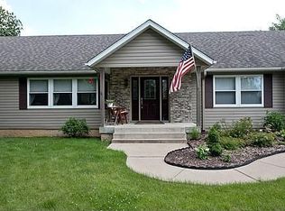 8410 95th Ave W, Taylor Ridge, IL 61284