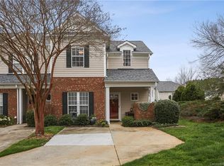1517 Sylvia Ct, Charlotte, NC 28205