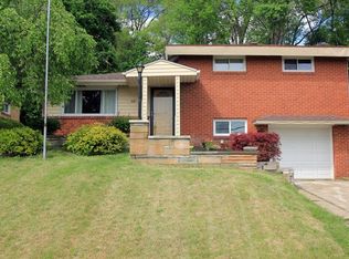 827 Londonderry Dr, Pittsburgh, PA 15234