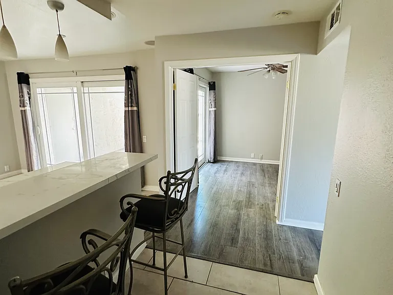 11043 Clairemont Mesa Blvd — Photo 17