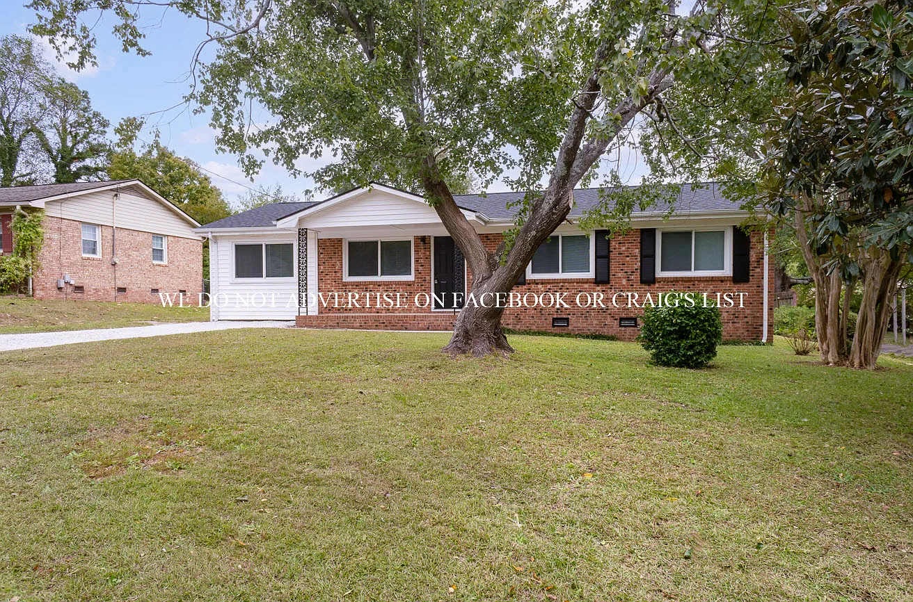 Malvern Cir, Fayetteville — Photo 2