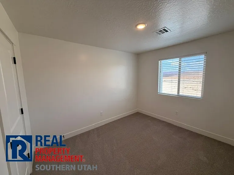 5659 S Duel Ln — Photo 11