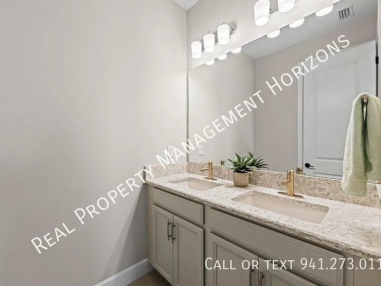 4430 Pond Brook Ct — Photo 46