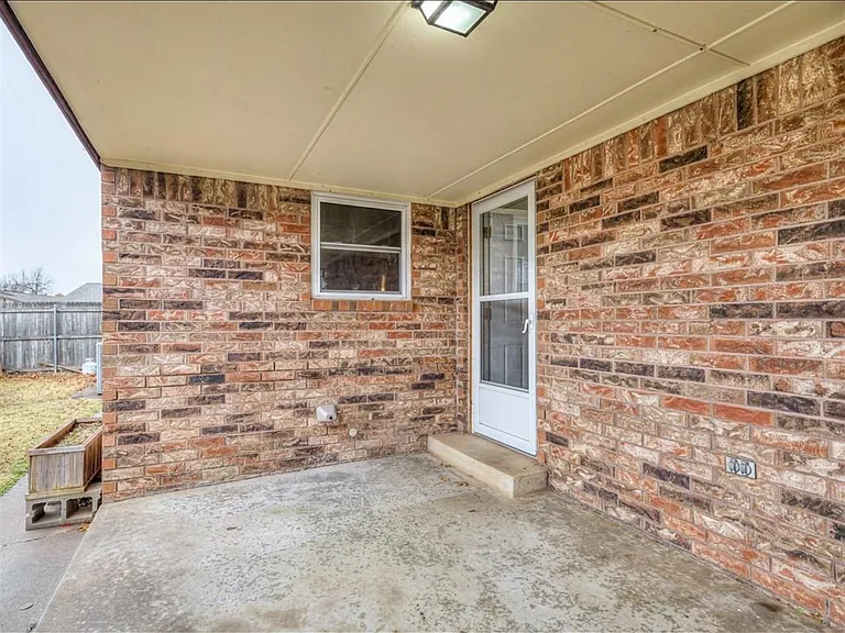 7225 Skylark Ln — Photo 22