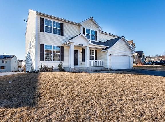 2nd image of 39422 Crofton Ln