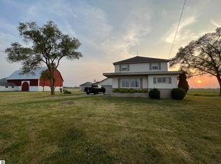 10870 S Burkett Rd, Mc Bain, MI 49657