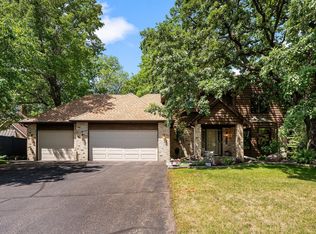 4769 White Oak Ct, Eagan, MN 55122