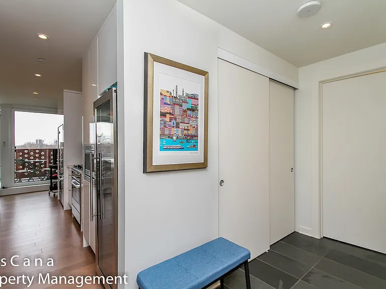 135 Barrette St #409 — Photo 9