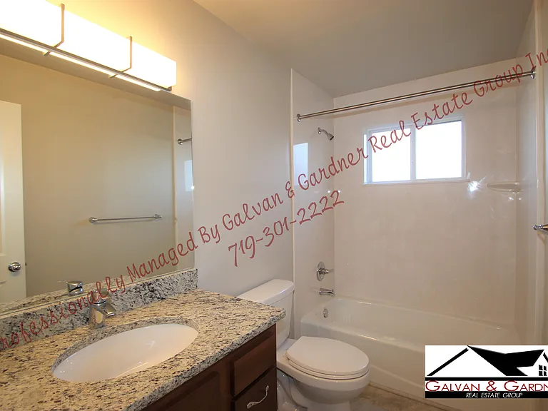 305 E Arvada St #5 — Photo 5