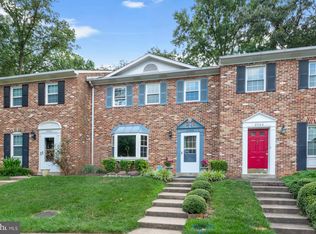 2302 McGregor Ct, Vienna, VA 22182