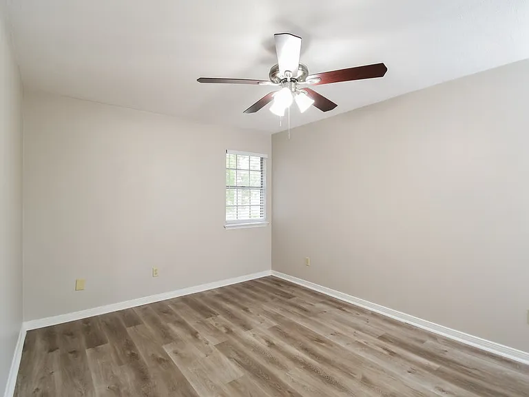 4765 Oakmont Ct — Photo 14