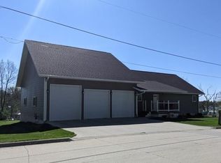 315 Water St, West Union, IA 52175