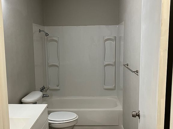 2nd image of 422-512 N Patterson Ave