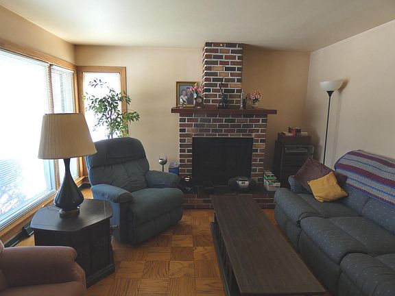 2nd image of 238 Pine Ln