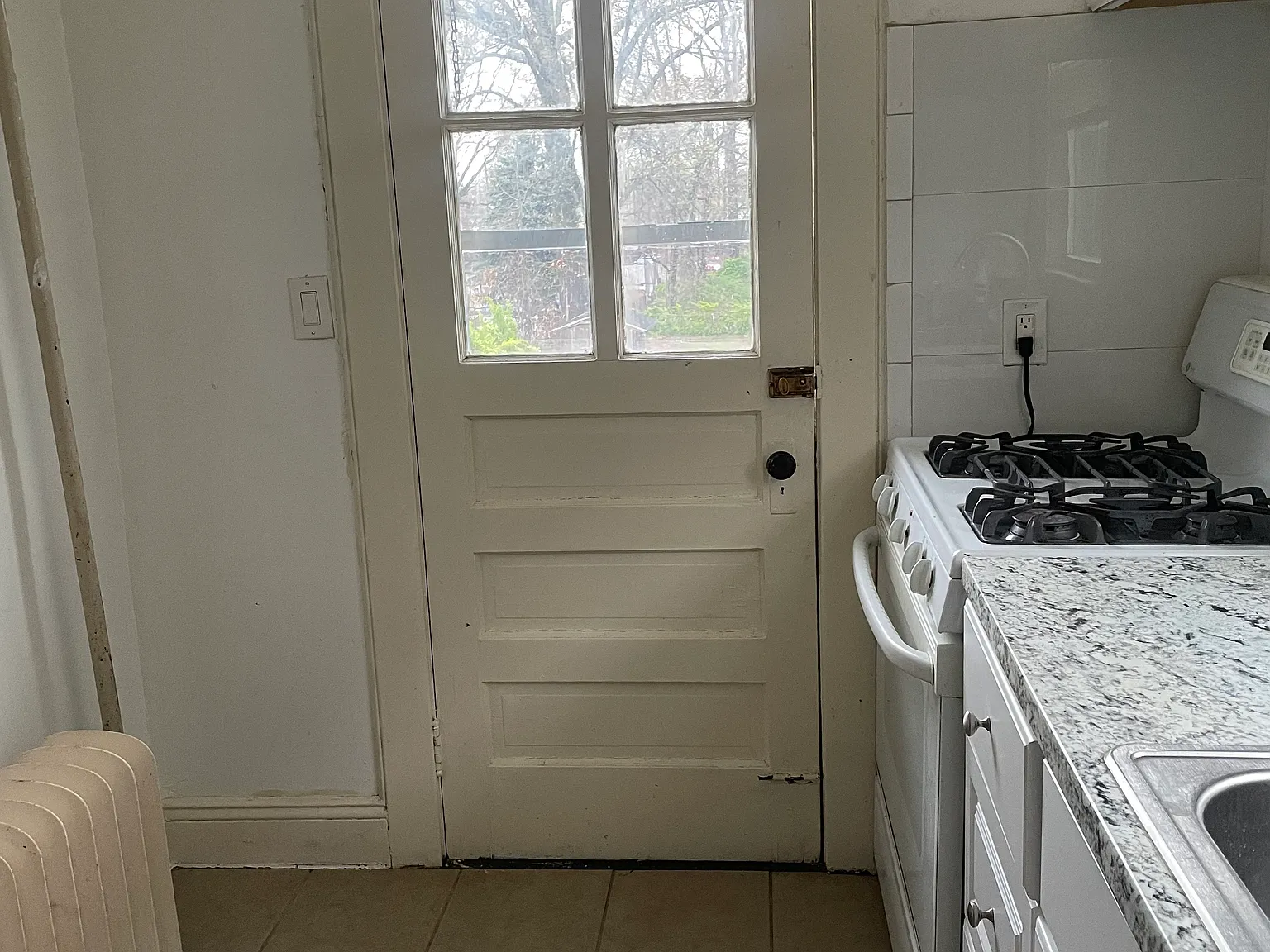 642 Jefferson Ave — Photo 4
