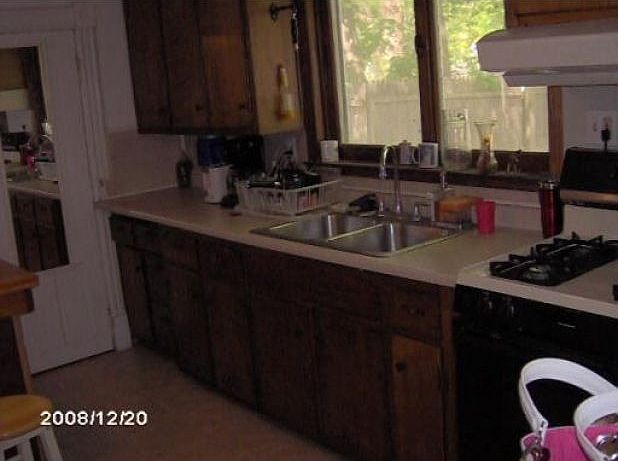 2nd image of 32 Wallkill Ave