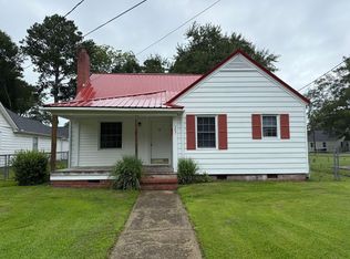 303 Warn St, Jacksonville, NC 28540