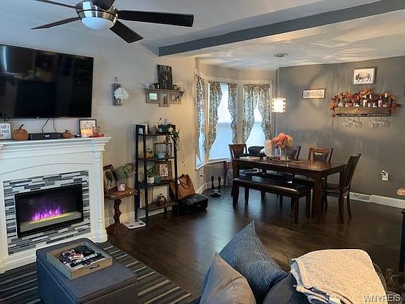3rd image of 41 Parkview Ave