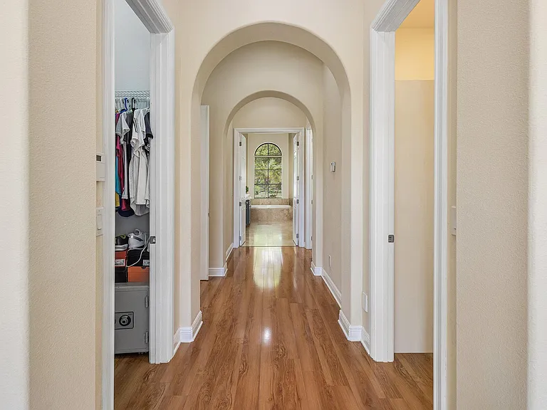 3381 Lago De Talavera — Photo 31