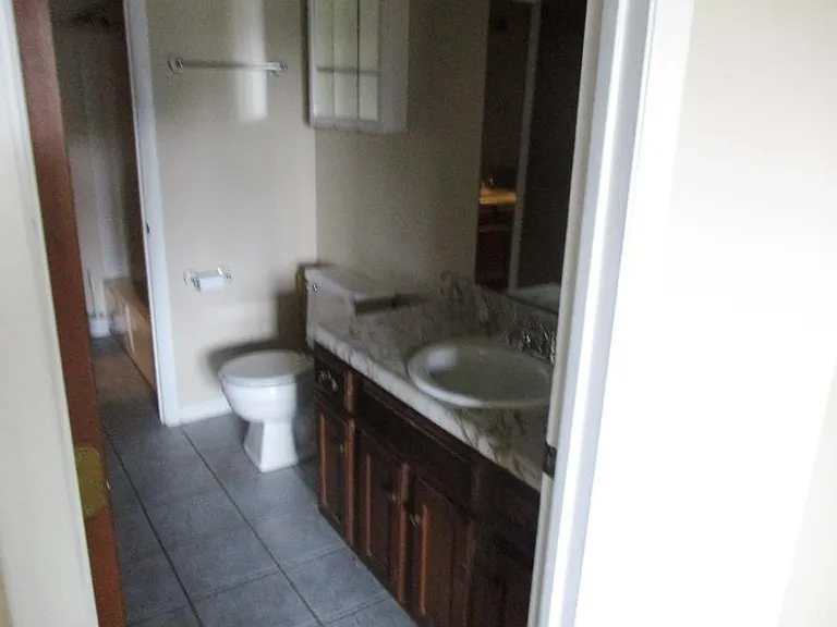 1505 Northbrook Dr — Photo 8