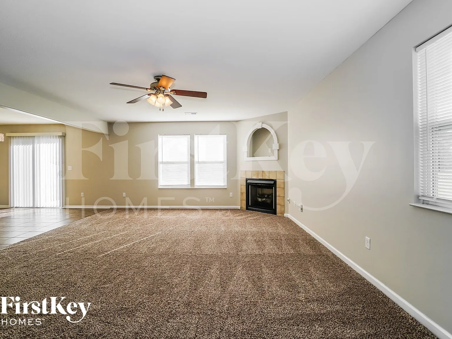 3 bed, 2.5 bath, 2340 sqft, $2,995 — Photo 3
