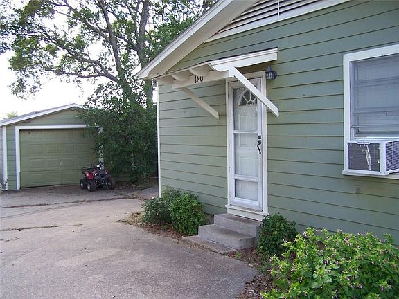 3rd image of 160 Castle Dr