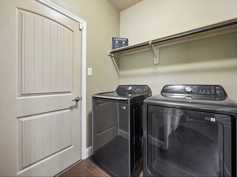 337 Delgany Trl — Photo 12