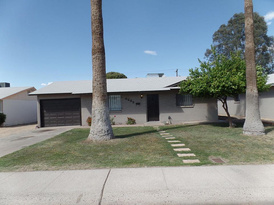 1st image of 4232 W Wagon Wheel Dr