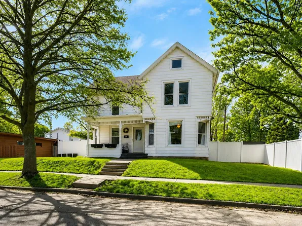 1213 21st Ave, Monroe, WI 53566