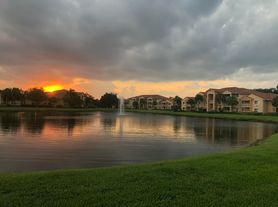 181 SW Palm Dr