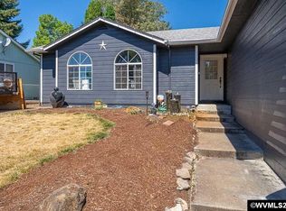 1763 Cedarcrest Dr S, Salem, OR 97306