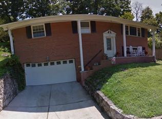 1512 Summit Dr W, Charleston, WV 25302