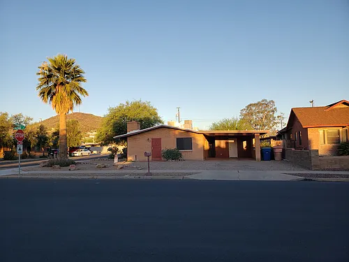 201 N Palomas Ave #1 Photo 1