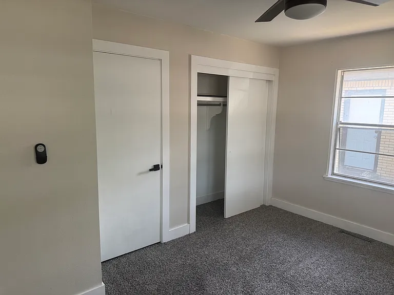 143 N Westchester Ave — Photo 26