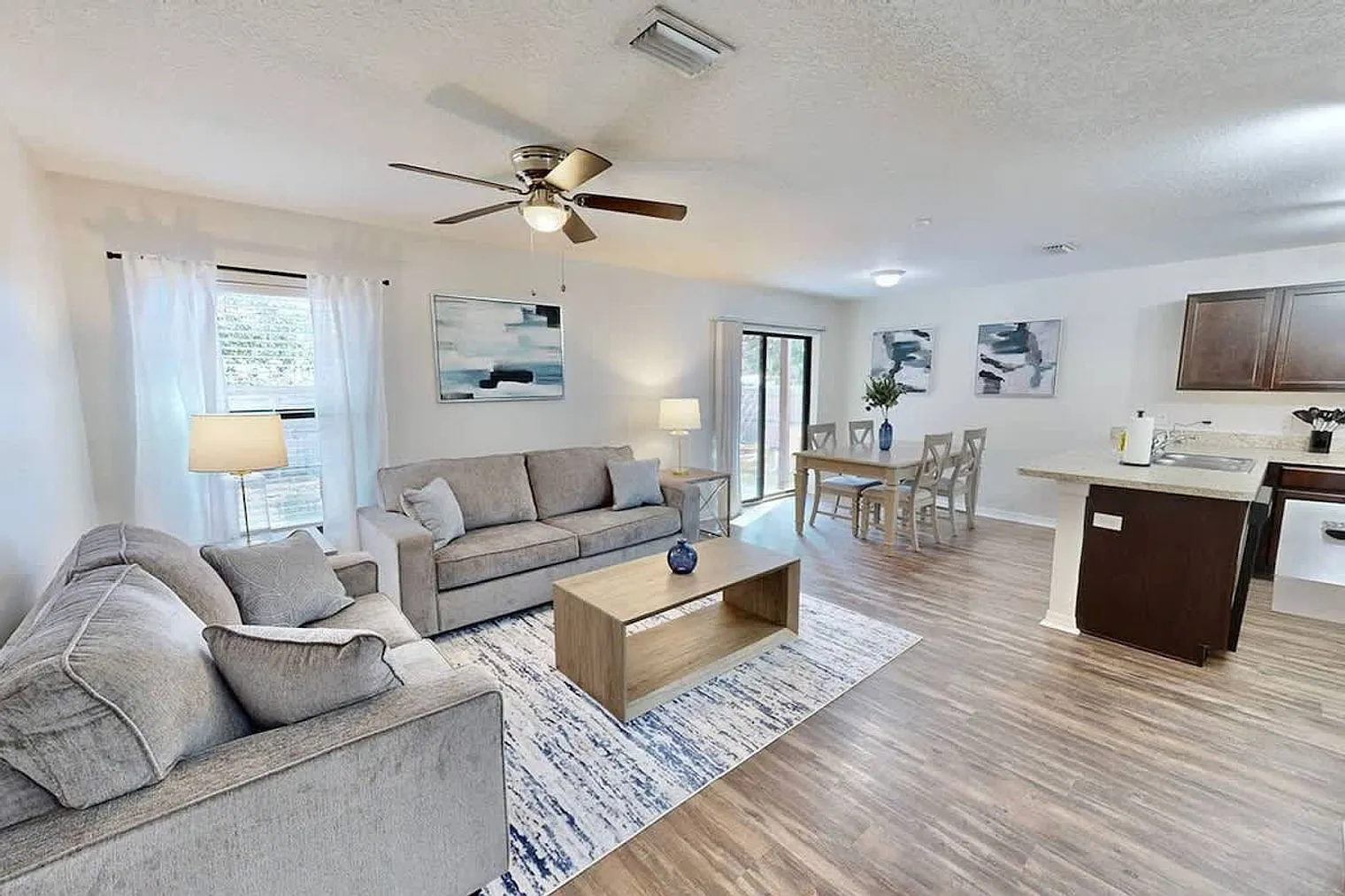 3 bed, 2.0 bath, 1130 sqft, $4,612 — Photo 1