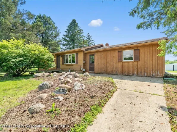 1570 S Williamston Rd, Dansville, MI 48819