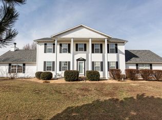 170 Country View Rd, Highlandville, MO 65669
