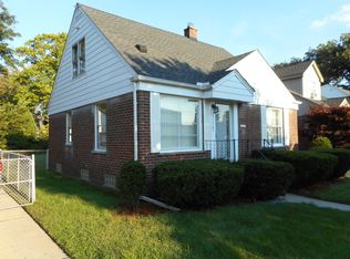 1154 N Silvery Ln, Dearborn, MI 48128