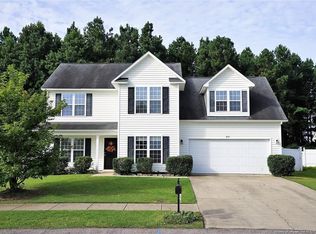 891 Fairfield Cir, Raeford, NC 28376