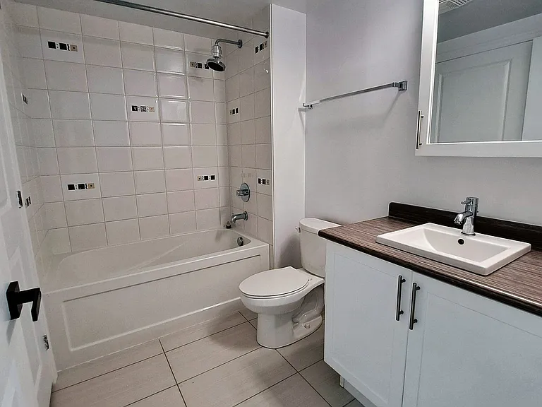 195 Besserer St #2005 — Photo 12