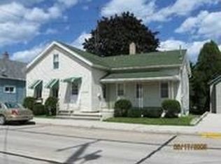 1115 Madison St, Two Rivers, WI 54241