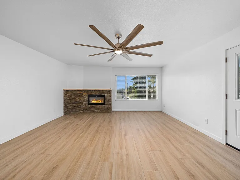 1101 Colusa St #1 — Photo 22