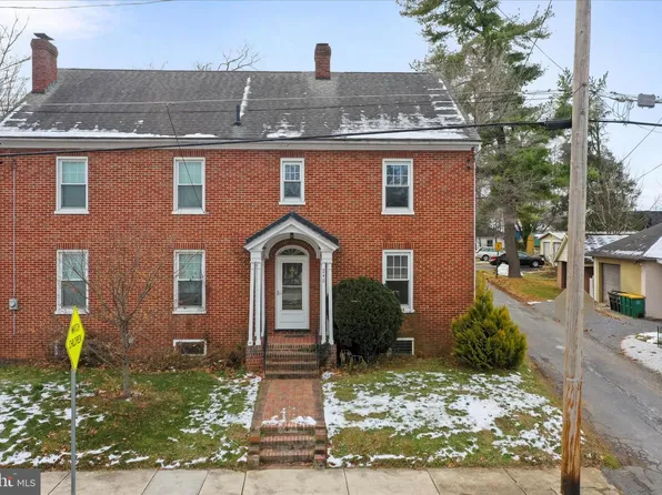 240 College Ave, Chambersburg, PA 17201
