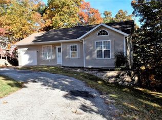 1123 Carol Rd, Lake Ozark, MO 65049