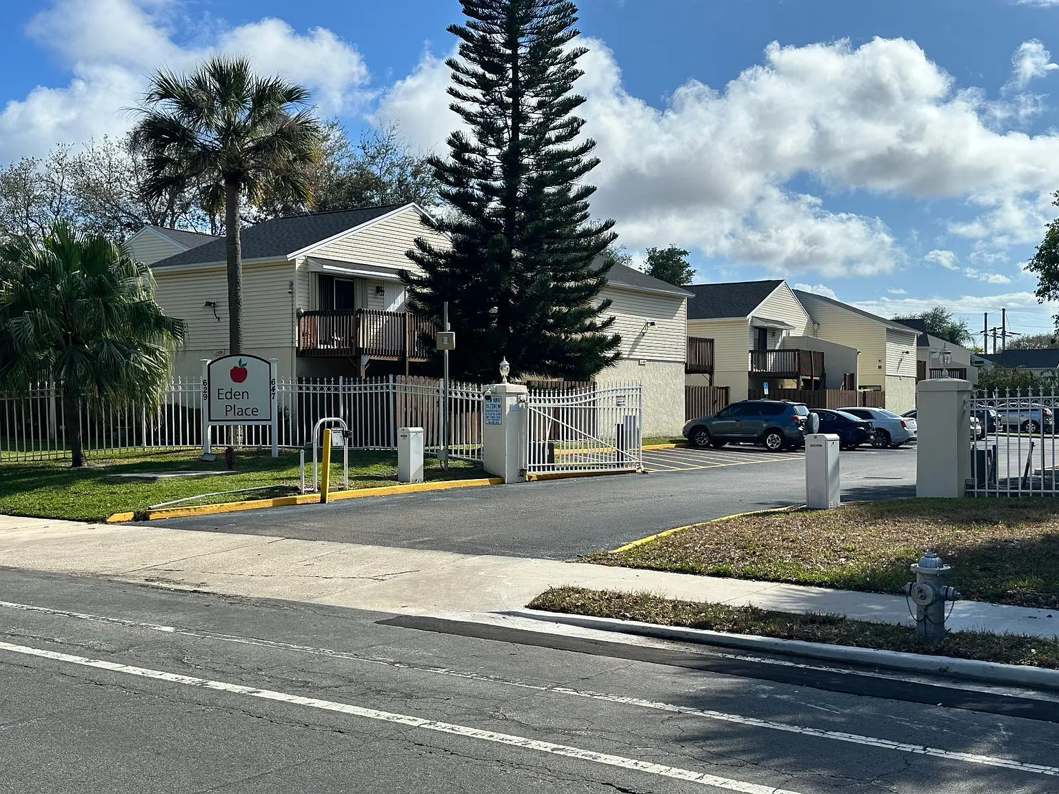 1 bed, 1.0 bath, 627 sqft, $1,780 — Photo 4