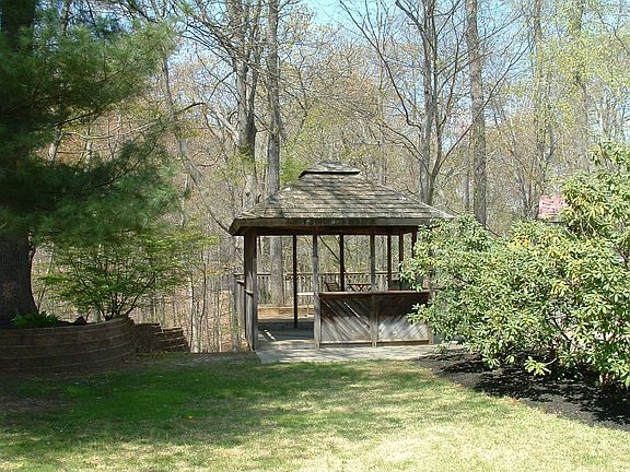 Gazebo and deck 4/08