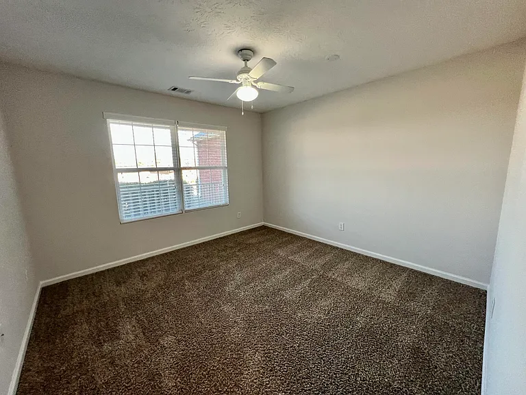 707 Porter Ln — Photo 38