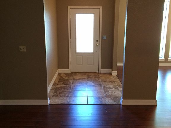 3rd image of 1504 Bentwood Dr