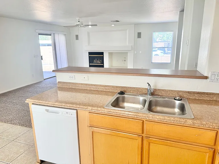 2106 W Alta Vista Rd — Photo 16